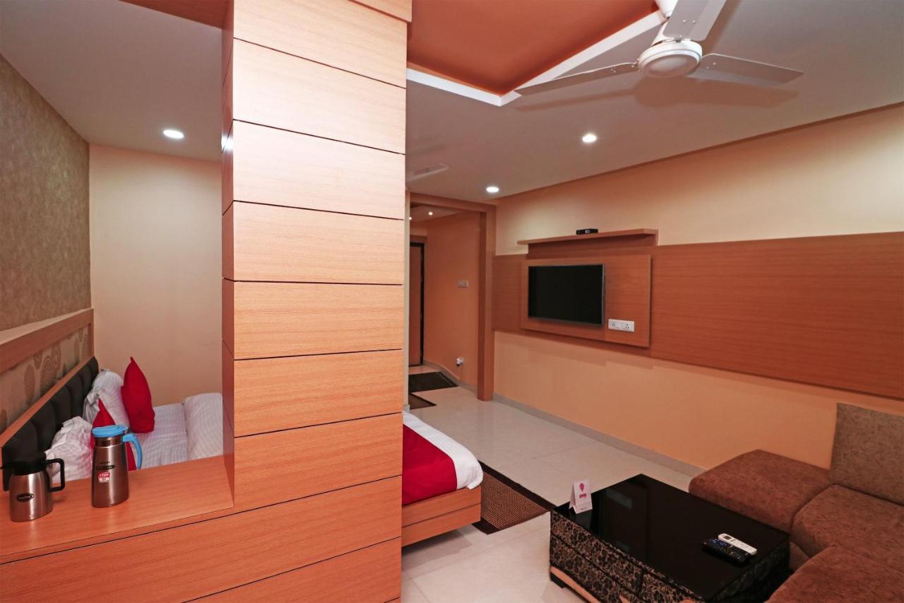 Capital O Hotel Sapphire Inn Gorakhpur Exterior foto