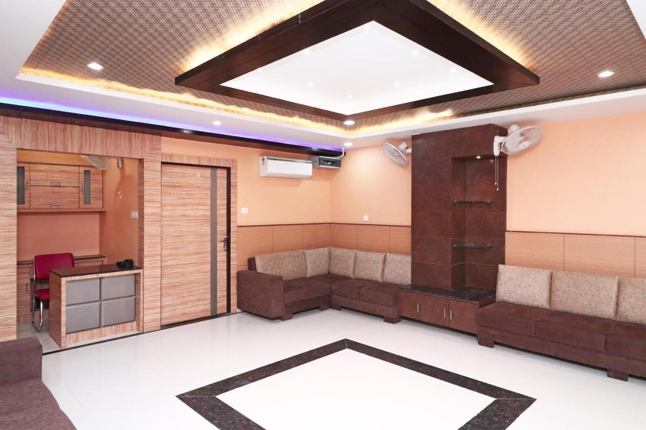 Capital O Hotel Sapphire Inn Gorakhpur Exterior foto