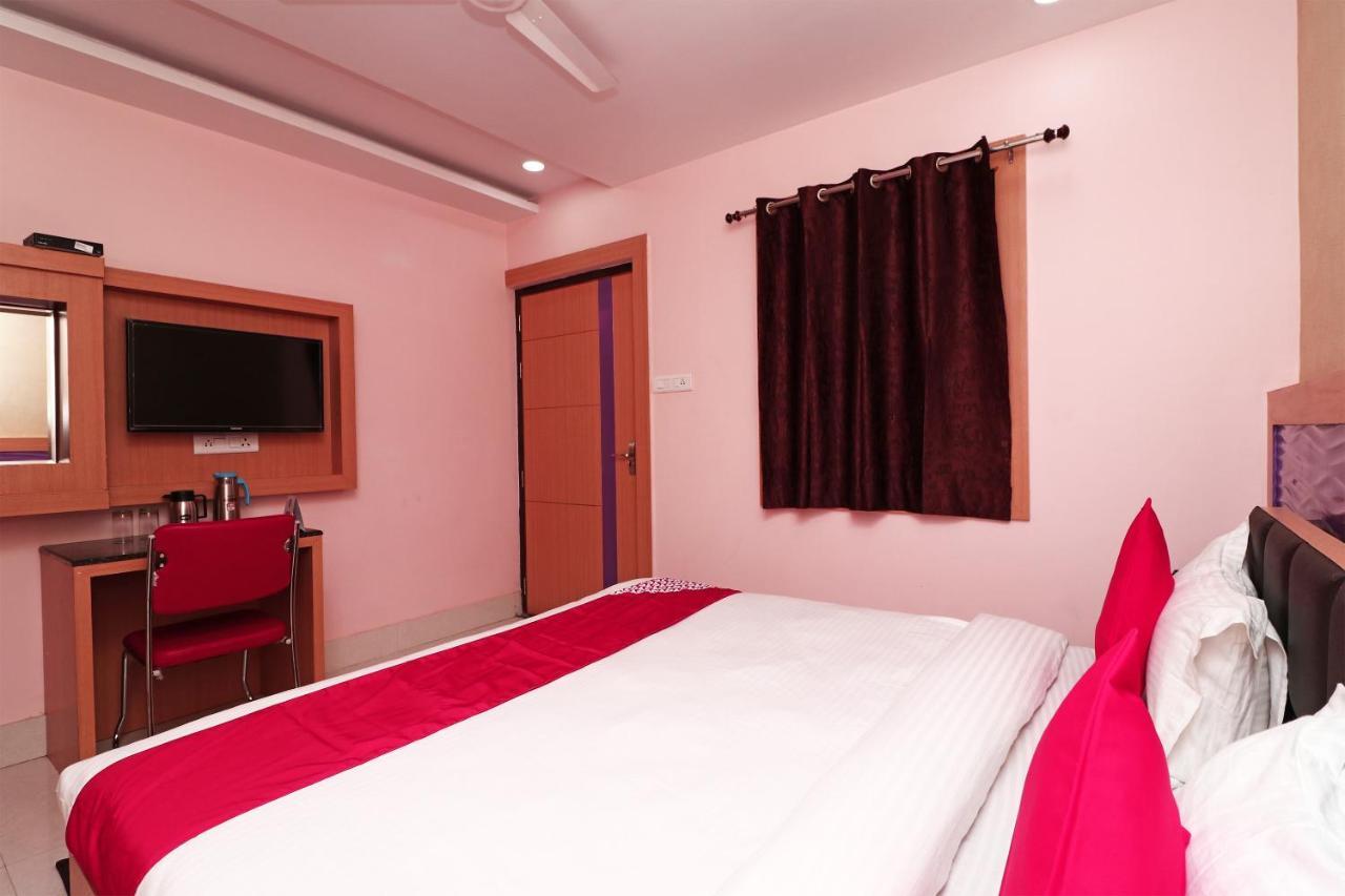 Capital O Hotel Sapphire Inn Gorakhpur Exterior foto