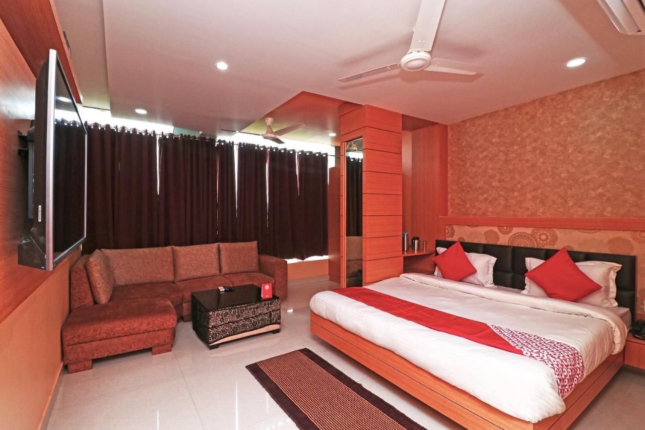 Capital O Hotel Sapphire Inn Gorakhpur Exterior foto